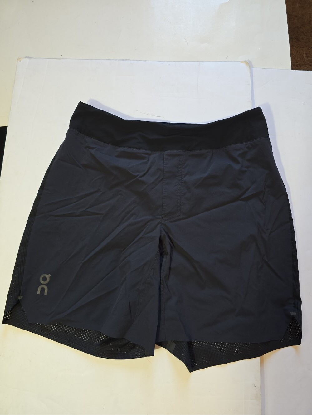 On Running Black Performance Mens Size M Athletic Shorts